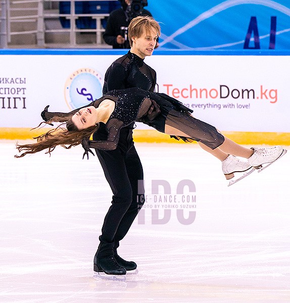 Viktoriia Azroian & Artur Gruzdev (ARM)