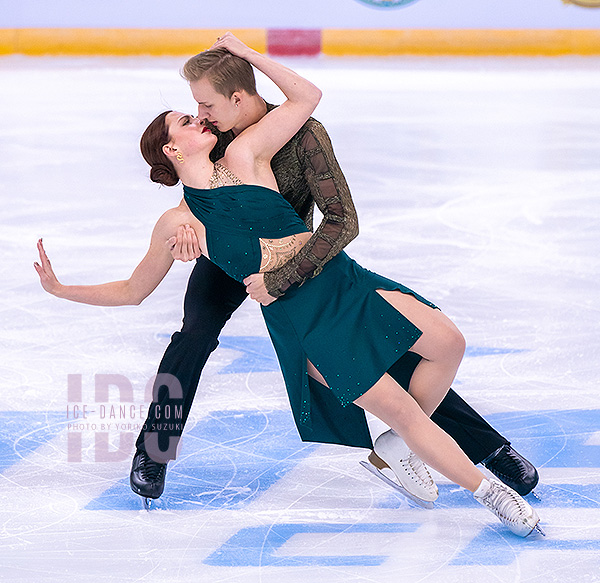 Adrienne Carhart & Oleksandr Kolosovskyi (AZE)