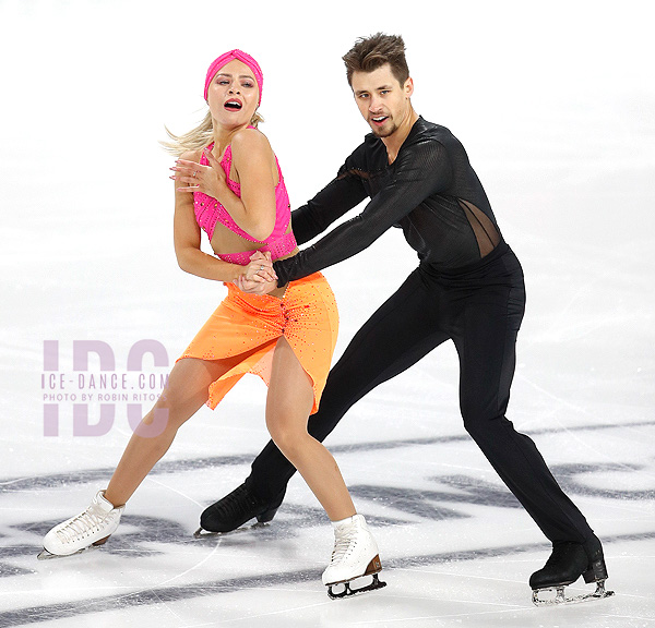 Molly Lanaghan & Dmitre Razgulajevs (CAN)