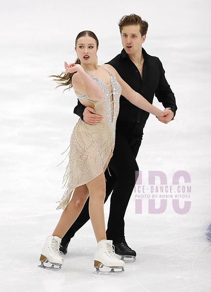 Christina Carreira & Anthony Ponomarenko (USA)