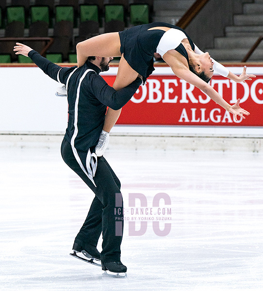 Jennifer Janse Van Rensburg & Benjamin Steffan (GER)