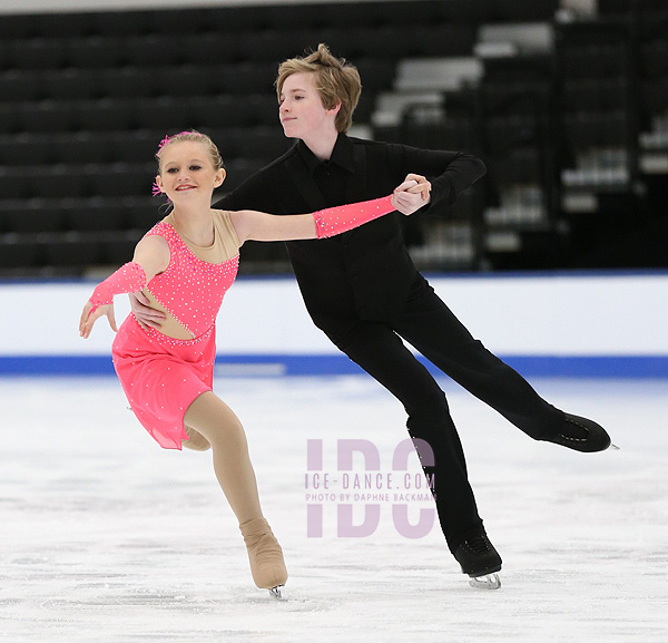 Sofia Gates & Nikolas Mayo