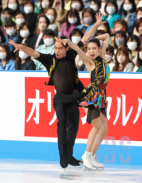 Kana Muramoto & Daisuke Takahashi (JPN)