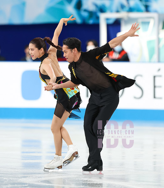 Kana Muramoto & Daisuke Takahashi (JPN)