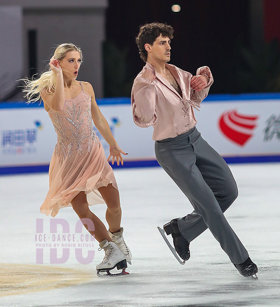 Piper Gilles & Paul Poirier (CAN)