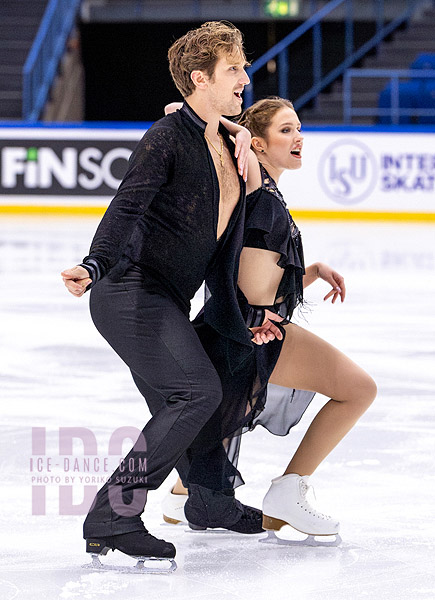 Christina Carreira & Anthony Ponomarenko (USA)