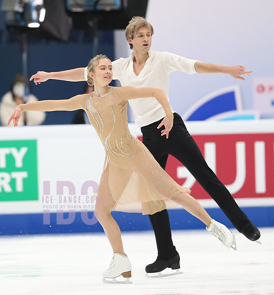 Leah Neset & Artem Markelov (USA)