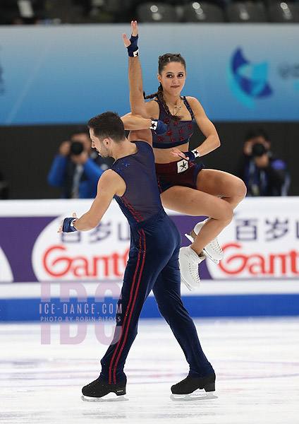 Lilah Fear & Lewis Gibson (GBR)