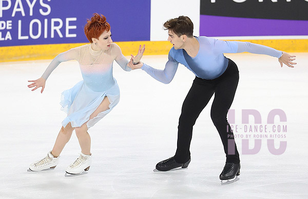 Evgeniia Lopareva & Geoffrey Brissaud (FRA)