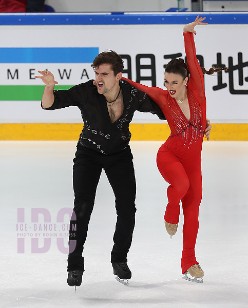 Marie-Jade Lauriault & Romain Le Gac (CAN)