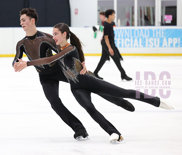 Victoria Carandiuc & Andrei Carandiuc (CAN)