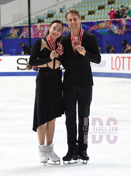 Bronze - Allison Reed & Saulius Ambrulevicius (LTU)