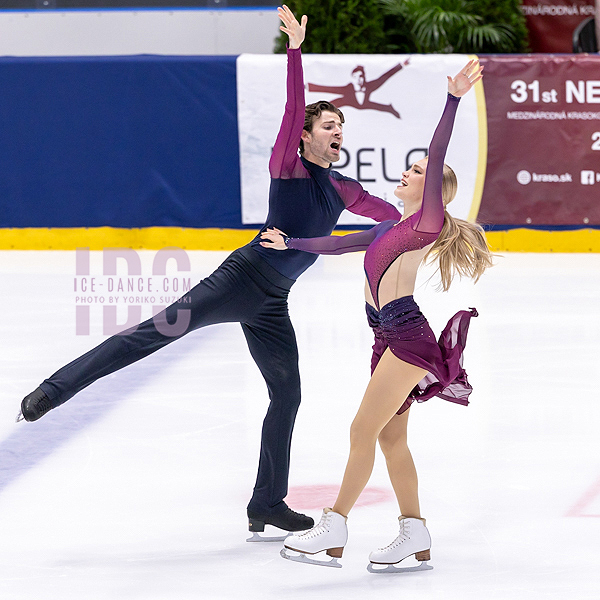 Phebe Bekker & James Hernandez (GBR)