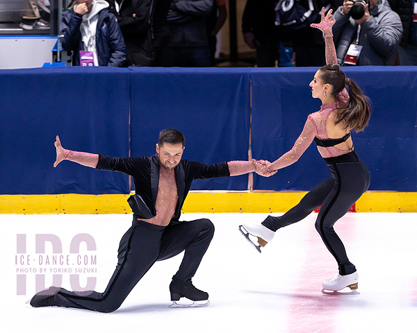 Lilah Fear & Lewis Gibson (GBR)