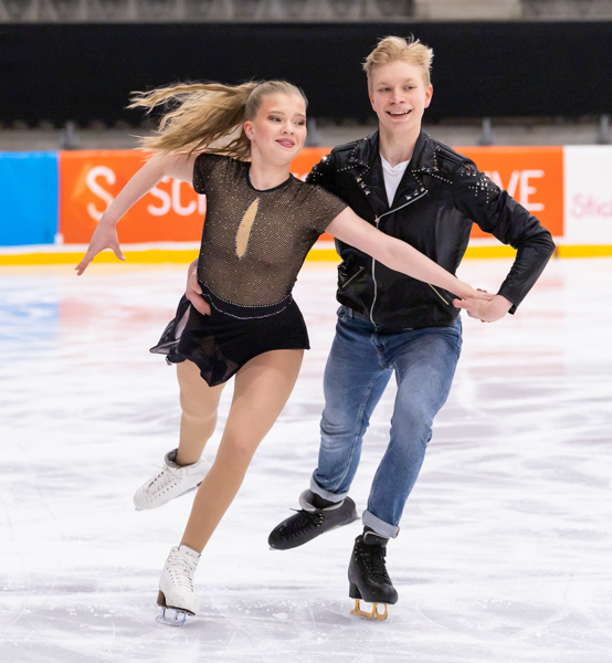 Enna Kesti & Oskari Liedenpohja (FIN)