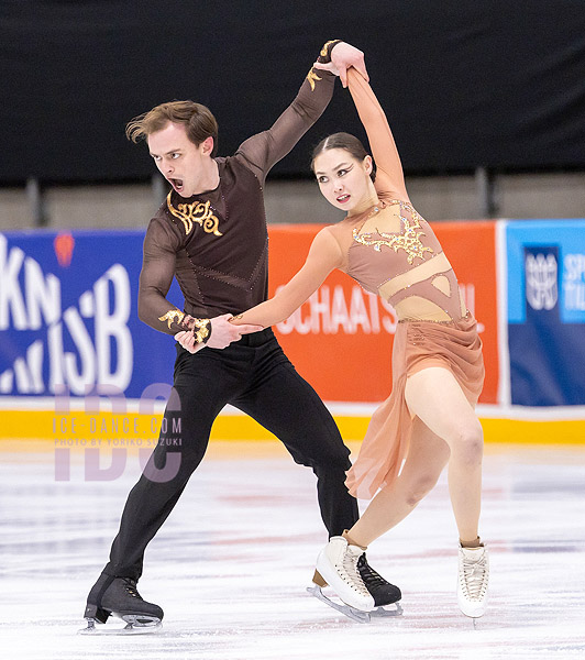 Gaukhar Nauryzova & Boyisangur Datiev (KAZ)