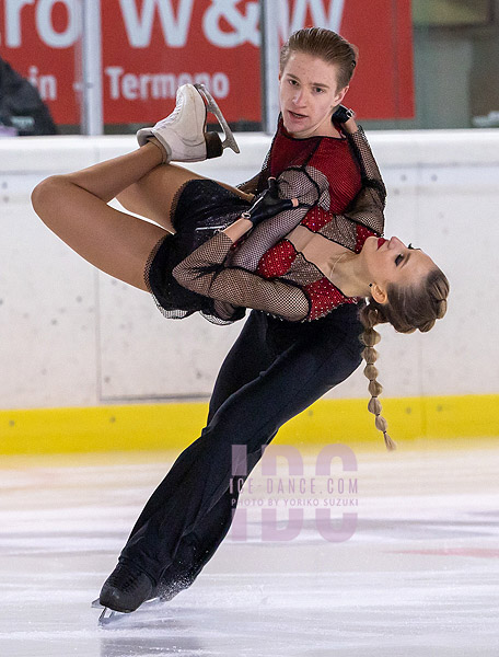 Myroslava Tkachenko & Riccardo Pesca (UKR)