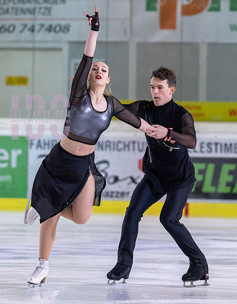 Eliska Zakova & Filip Mencl (CZE)