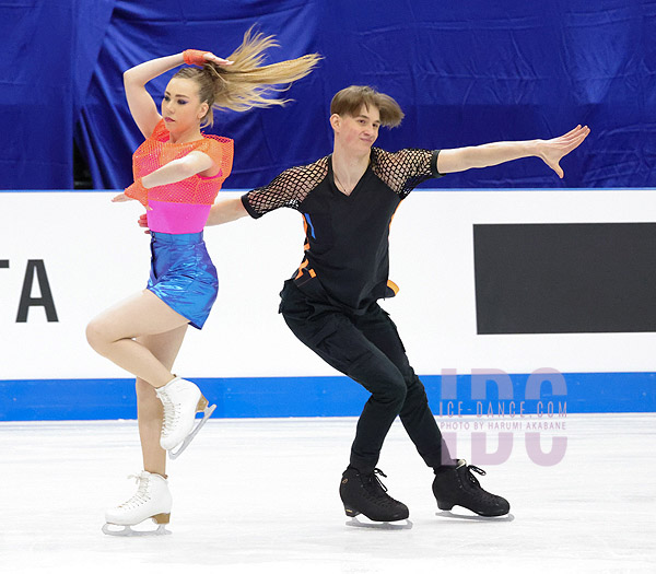 Iryna Pidgaina & Artem Koval (UKR)