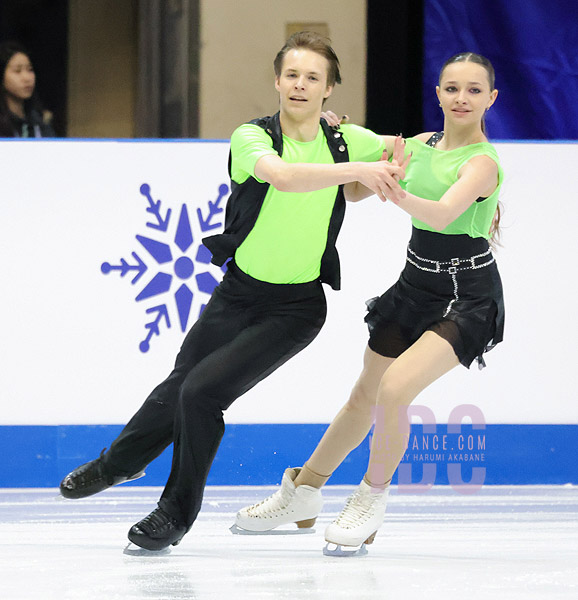 Ksenia Sipunova & Miron Korjagin (EST)