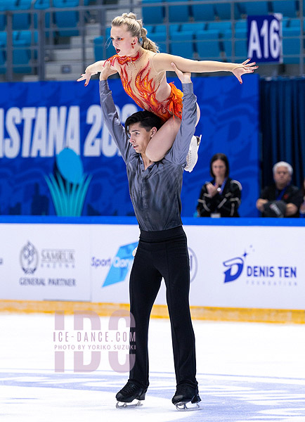 Lily Hensen & Nathan Lickers (CAN)