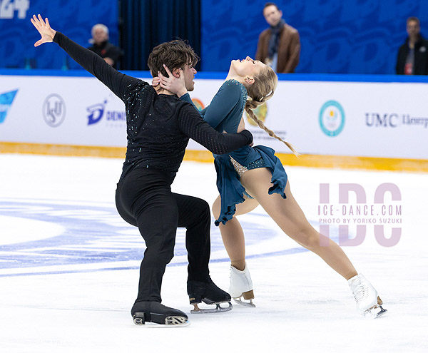 Alicia Fabbri & Paul Ayer (CAN)