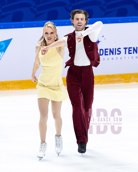 Phebe Bekker & James Hernandez (GBR)