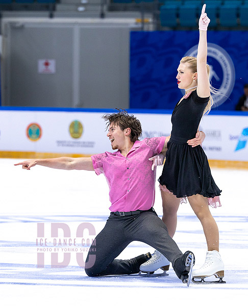 Alicia Fabbri & Paul Ayer (CAN)