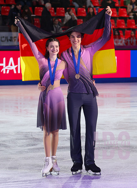 Darya Grimm & Mikhail Savitskiy (GER)