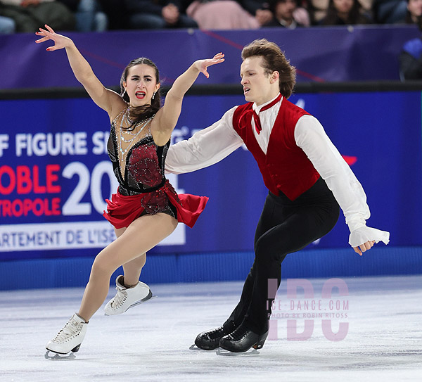 Katarina Wolfkostin & Dimitry Tsarevski (USA)