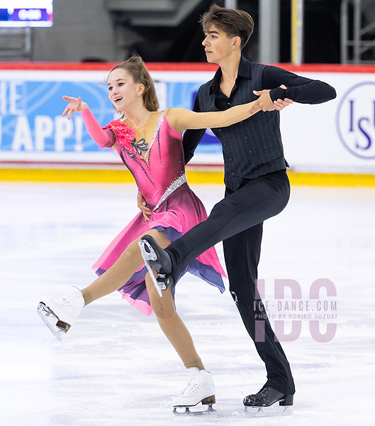 Arina Beljajeva & Frederick Merilo  (EST)