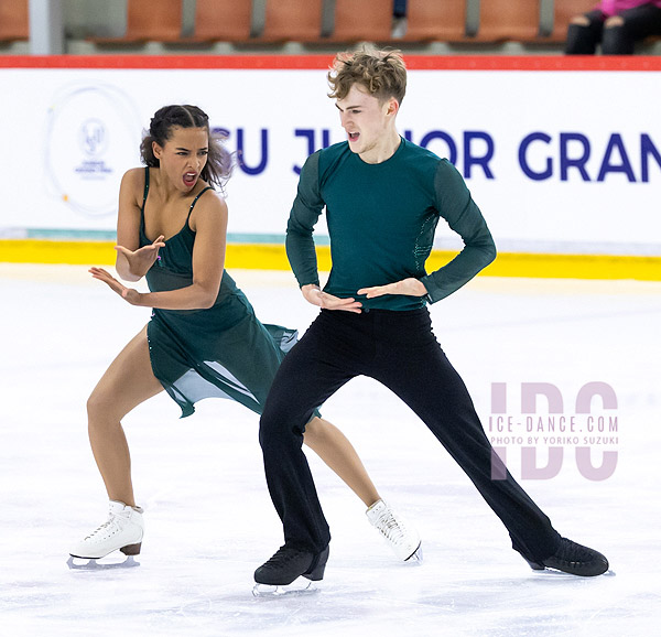 Hilda Taylor & Alexander Buchholdt  (FIN)