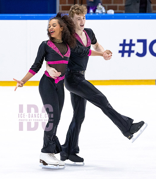 Hilda Taylor & Alexander Buchholdt (FIN)