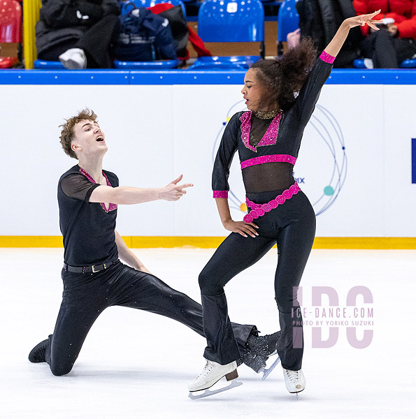 Hilda Taylor & Alexander Buchholdt (FIN)