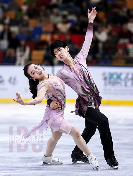 Xinai Ding & Hanchong Zheng (CHN)