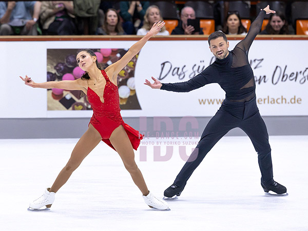 Lilah Fear & Lewis Gibson (GBR)