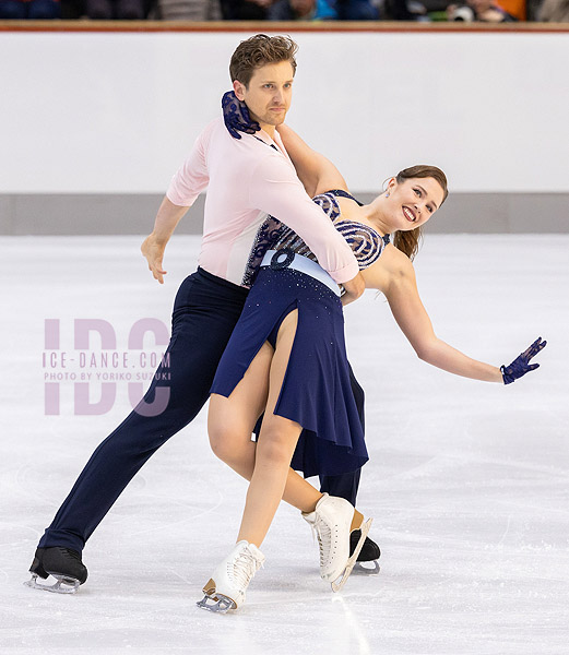 Christina Carreira & Anthony Ponomarenko (USA)