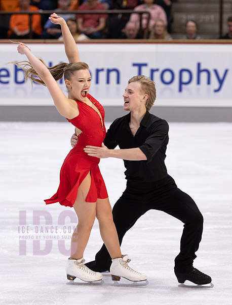 Mariia Pinchuk & Mykyta Pogorielov (UKR)