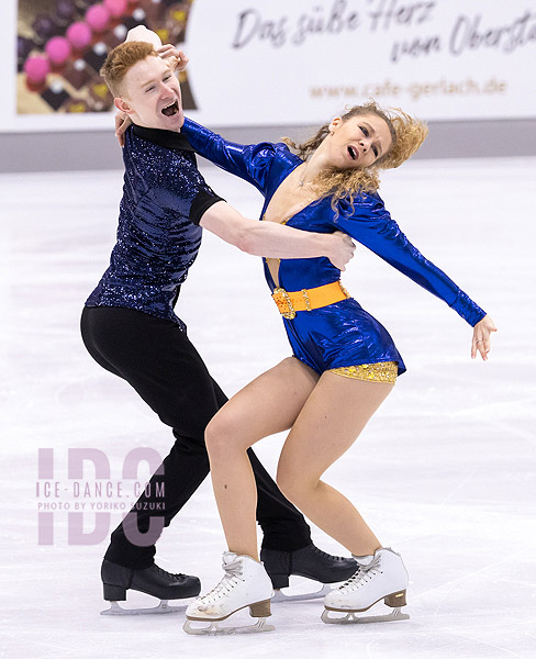 Anna Simova & Kirill Aksenov (SVK)