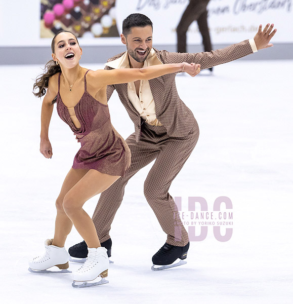 Lilah Fear & Lewis Gibson (GBR)