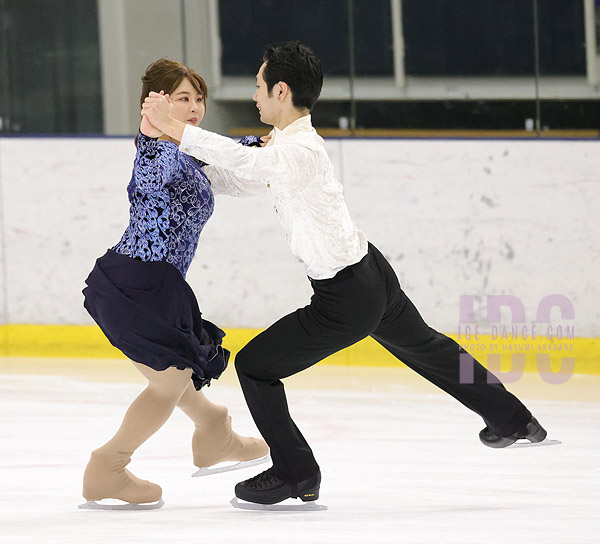 Ayano Sakama & Yoshihide Sakai