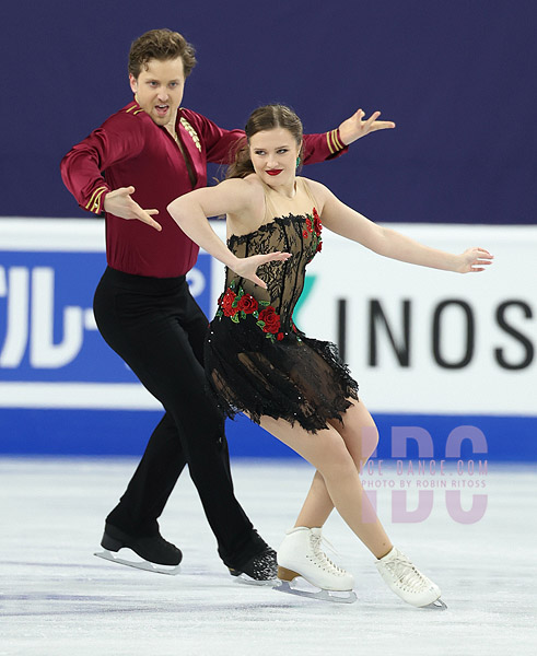 Christina Carreira & Anthony Ponomarenko (USA)