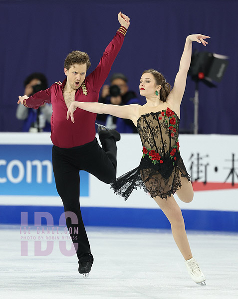 Christina Carreira & Anthony Ponomarenko (USA)