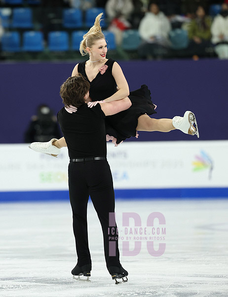 Alicia Fabbri & Paul Ayer (CAN)