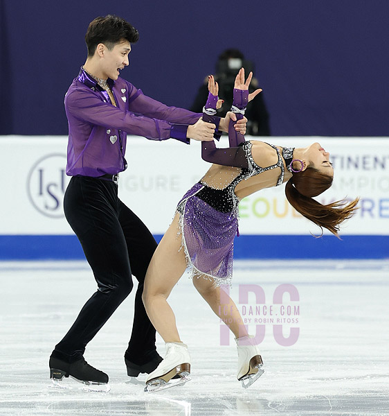 Junfei Ren & Jianing Xing (CHN)