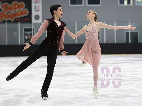 Michelle Deych & Ryan Hu