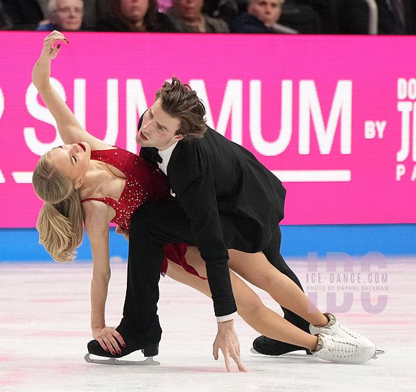Phebe Bekker & James Hernandez (GBR)
