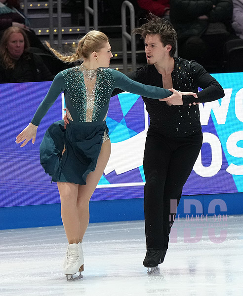 Alicia Fabbri & Paul Ayer (CAN)