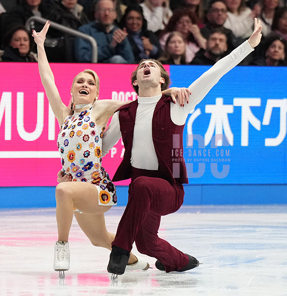 Phebe Bekker & James Hernandez (GBR)