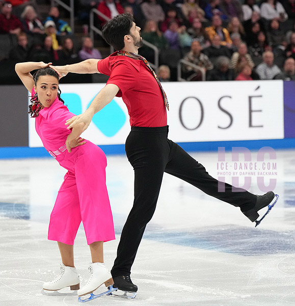 Jennifer Janse Van Rensburg & Benjamin Steffan (GER)